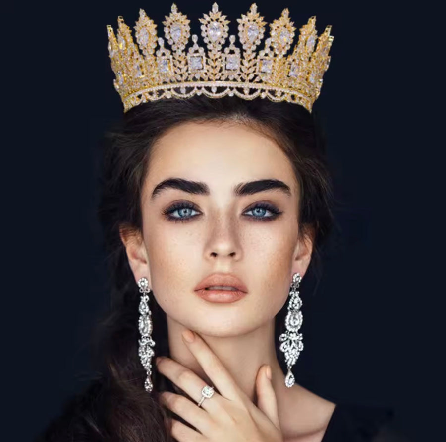 Victoria Crown (Pre-Order) 2 Colours