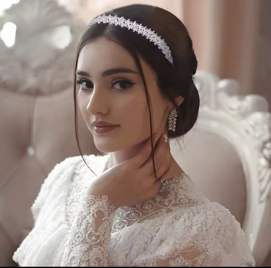 Adela Bridal Headband l 2 Cololurs