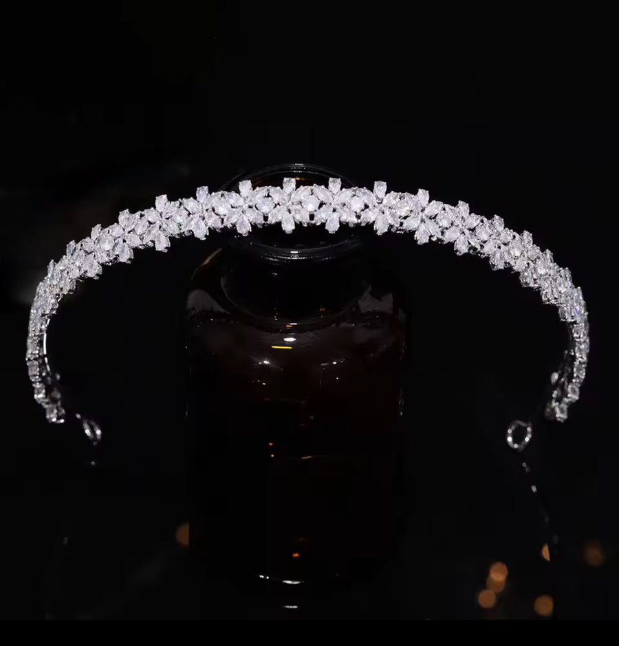 Adela Bridal Headband l 2 Cololurs