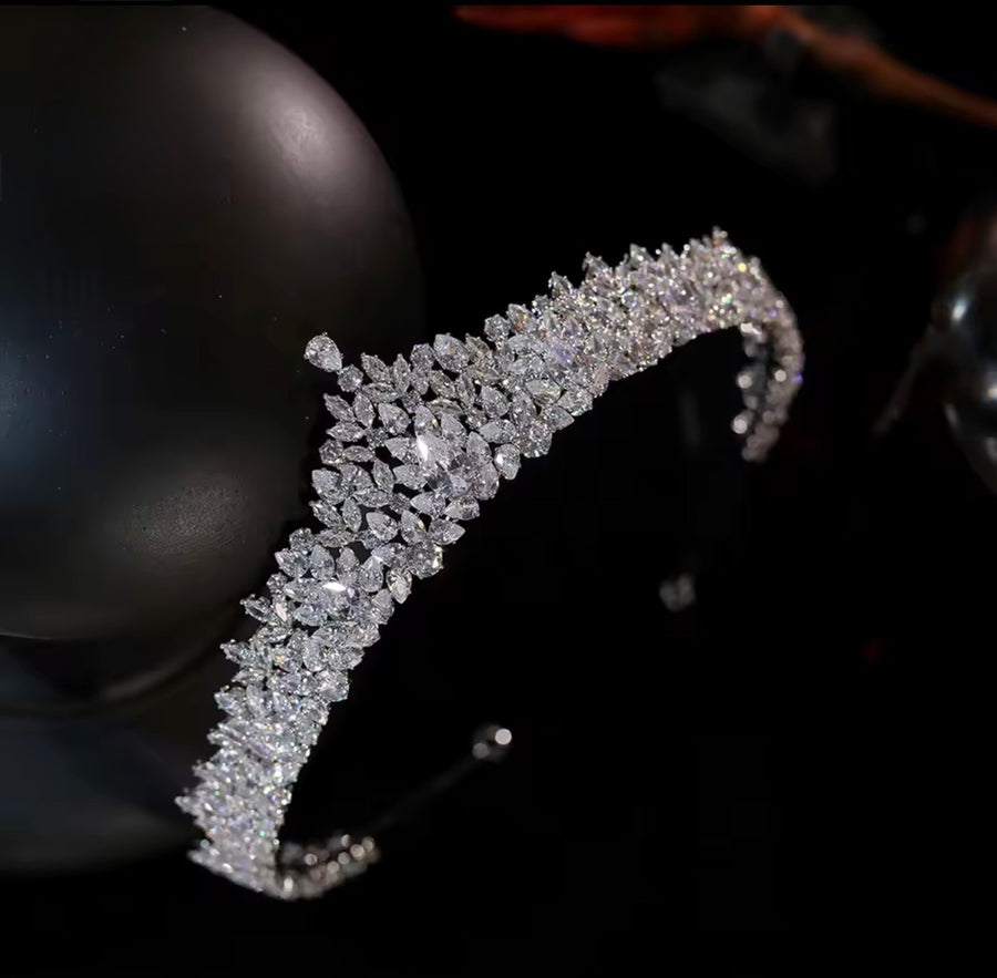Dajana Bridal Crown (Pre-Order)