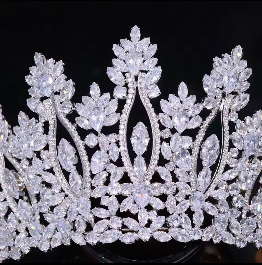 Adelaide Bridal Crown (Pre-Order) 2 Colours