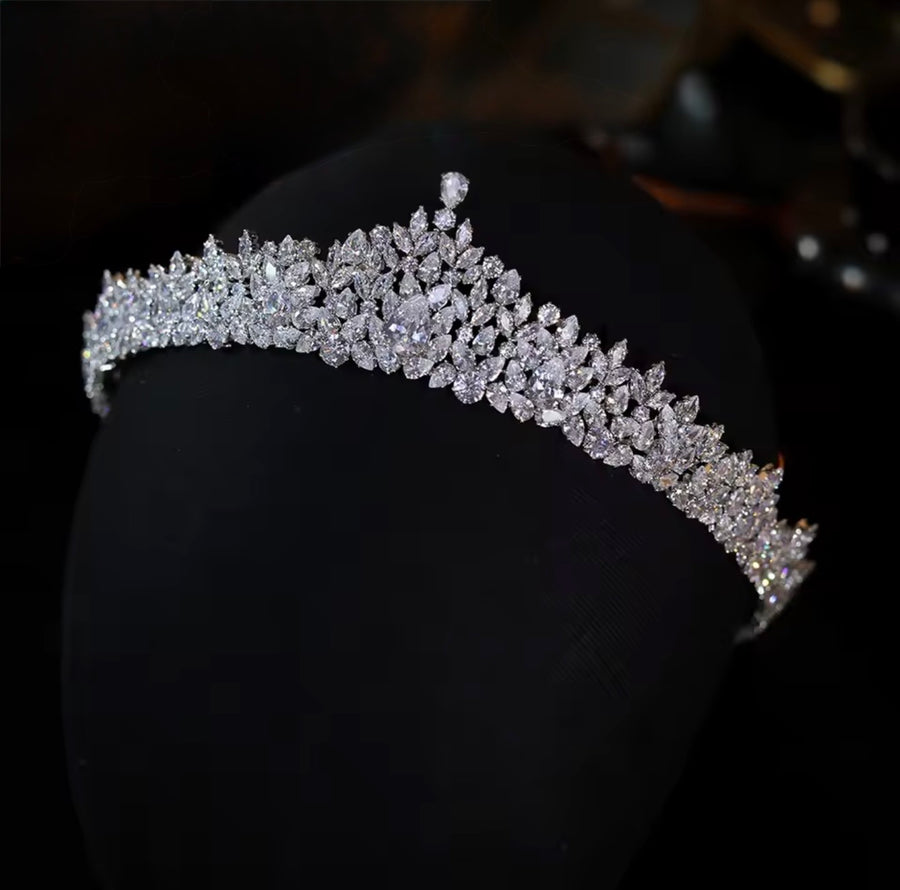 Dajana Bridal Crown (Pre-Order)