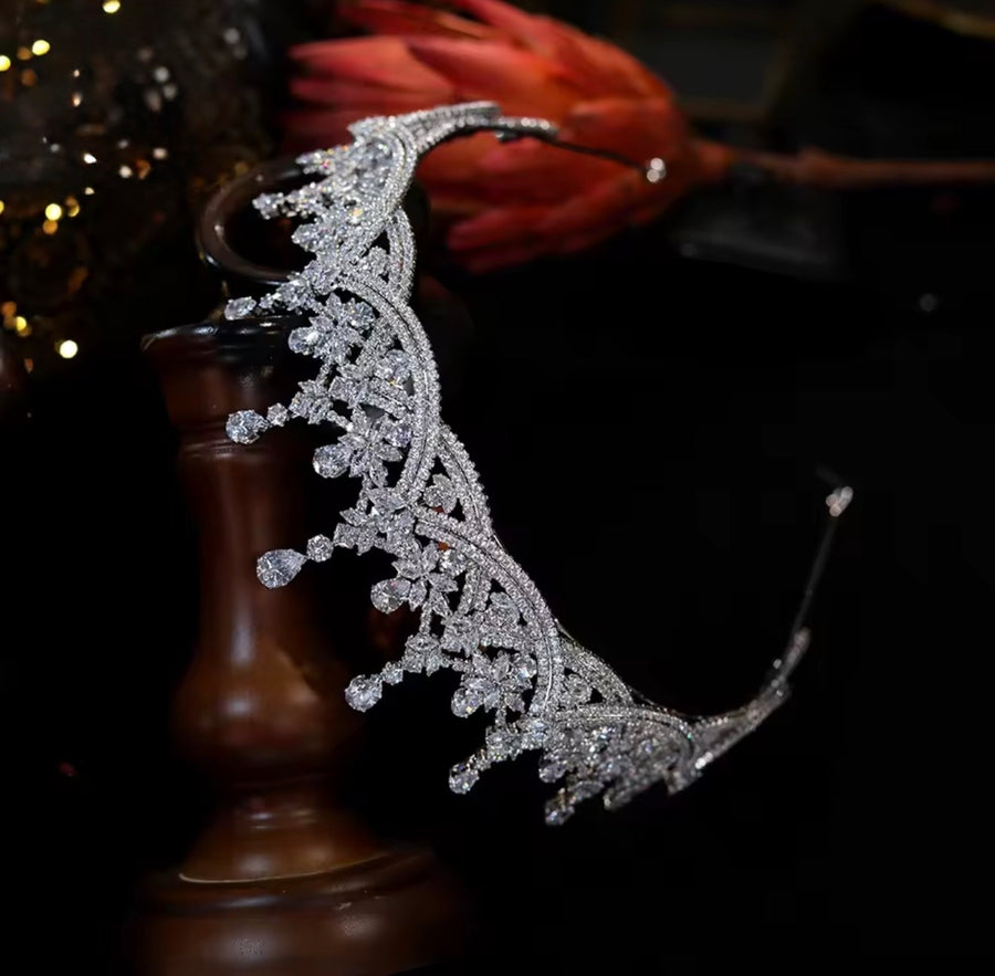 Bridgette Bridal Crown (Pre-Order)